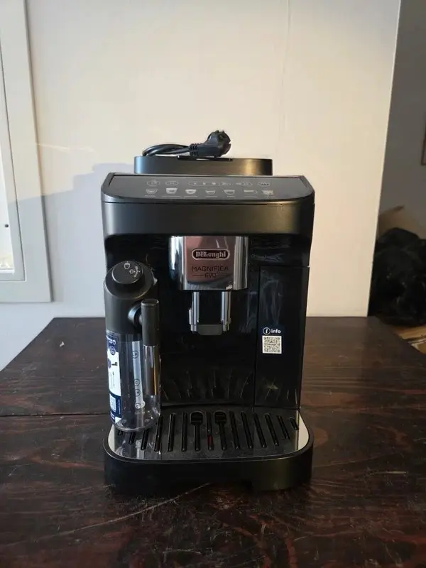 De'Longhi Magnifica Evo macchina da caffè automatica