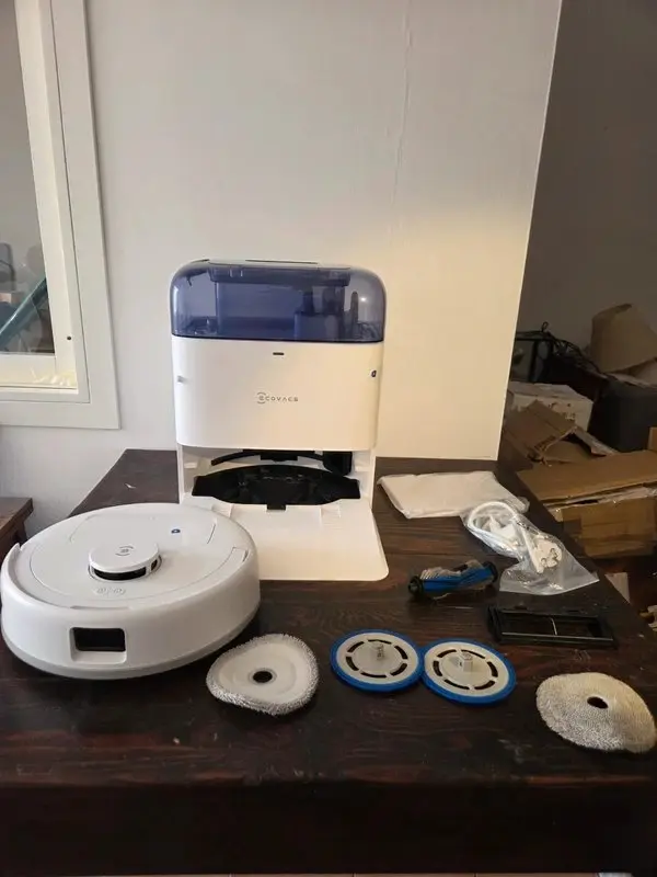 Ecovacs Deebot Mini robot aspirapolvere
